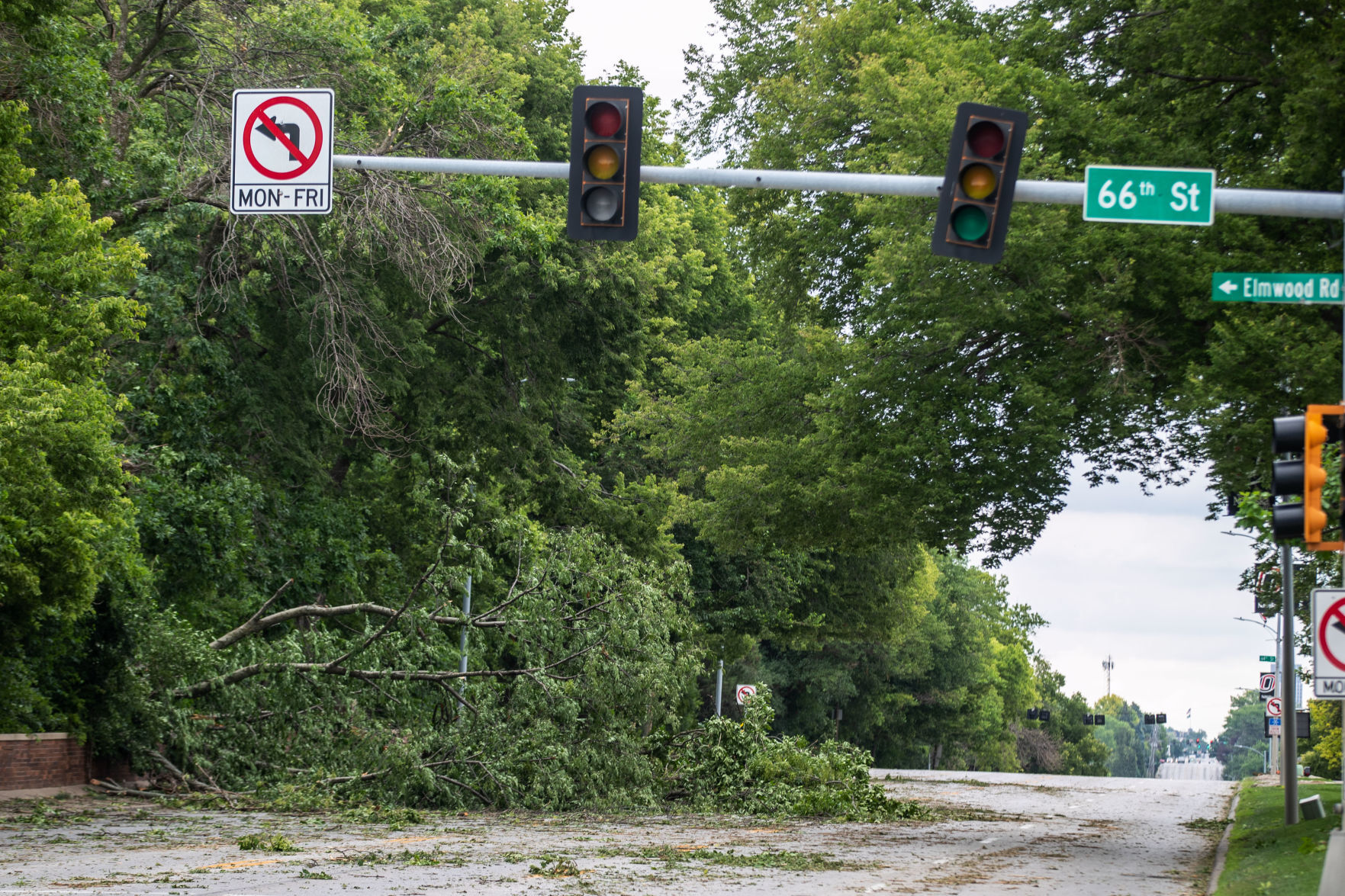 071121-owh-new-stormdamage-pic-CM016.jpg